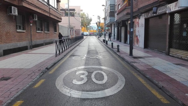 Prohibido circular a más de 30 km/h por ciudad
