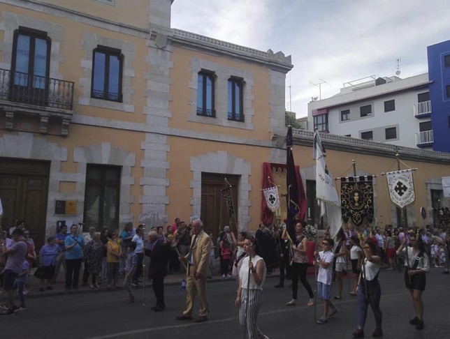 La Custodia recorre de forma majestuosa las calles de Cuenca