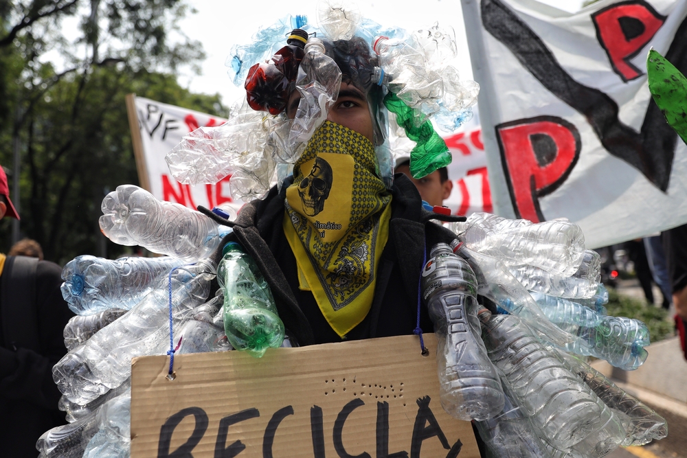 Marcha contra el cambio climático en Ciudad de México  / SASHENKA GUTIERREZ