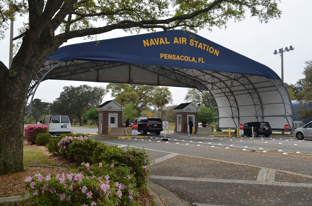 Al menos dos muertos por disparos en una base naval de Florida
