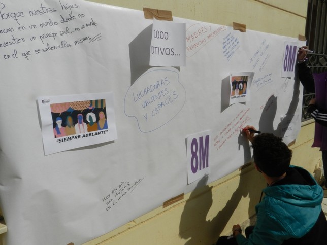 Protesta sonora en Tarancón por la igualdad de género