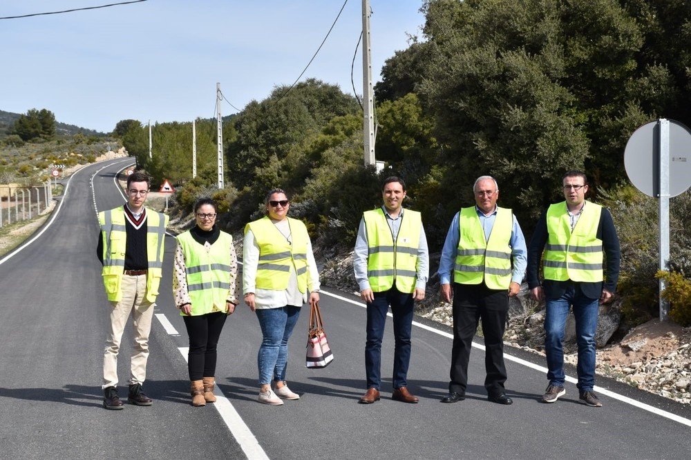 Diputación repara la vía de Aliaguilla y Casillas de Ranera