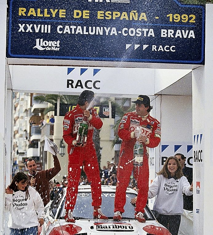 Sainz, junto a Luis Moya, se proclamó en 1990 campeón del mundo de rallies