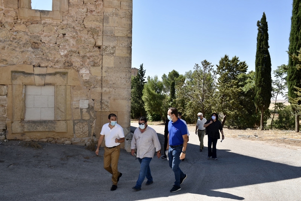 La Diputación rehabilita la muralla árabe de Uclés