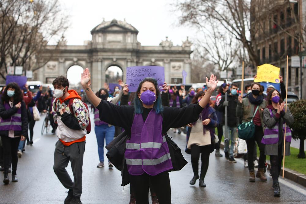 8M. Concentraciones feministas en Madrid pese a la prohibición   / RICARDO RUBIO