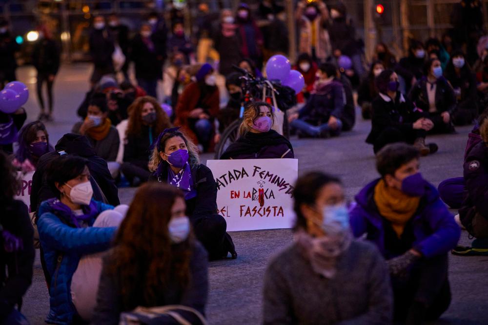 8M. Concentraciones feministas en Madrid pese a la prohibición   / JESÚS HELLÁ­N  