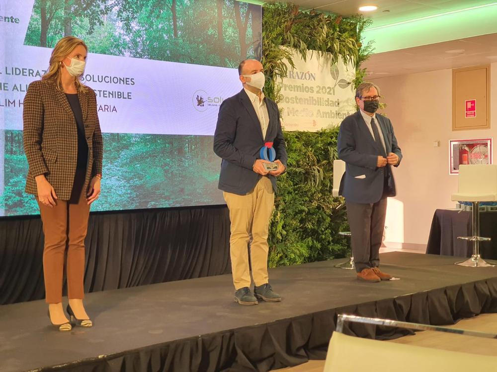 Solulim recibe un premio como líder en higiene sostenible