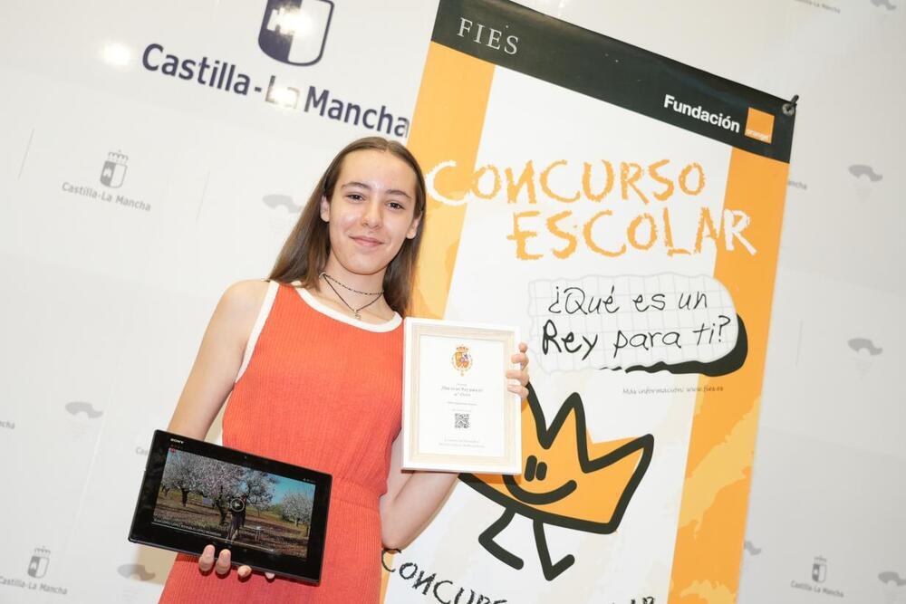 Elsa López gana en CLM el concurso '¿Qué es un Rey para ti?'