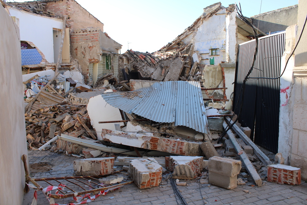 Derrumbe de tres viviendas en la calle Cantón Alto de Tarancón