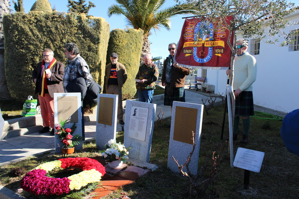 Homenaje a los Brigadistas Internacionales en el cementerio