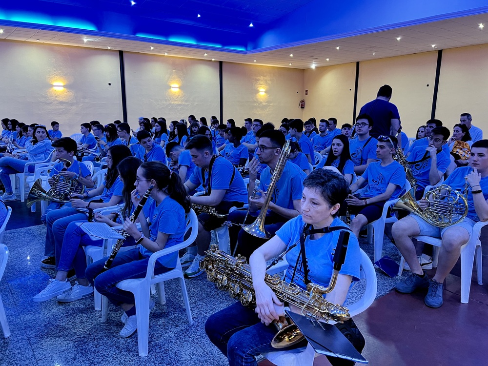 Encuentro regional de escuelas de música y danza en Casasimarro  / L.C.
