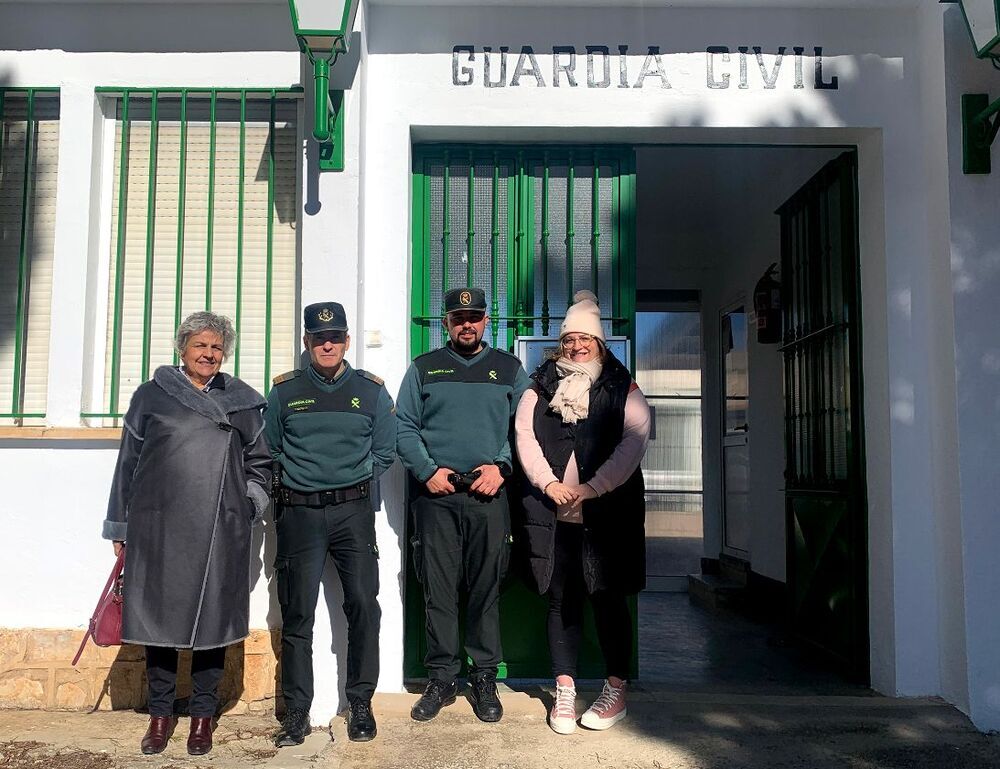 La Guardia Civil de Belmonte y Talayuelas recibe a Fernández