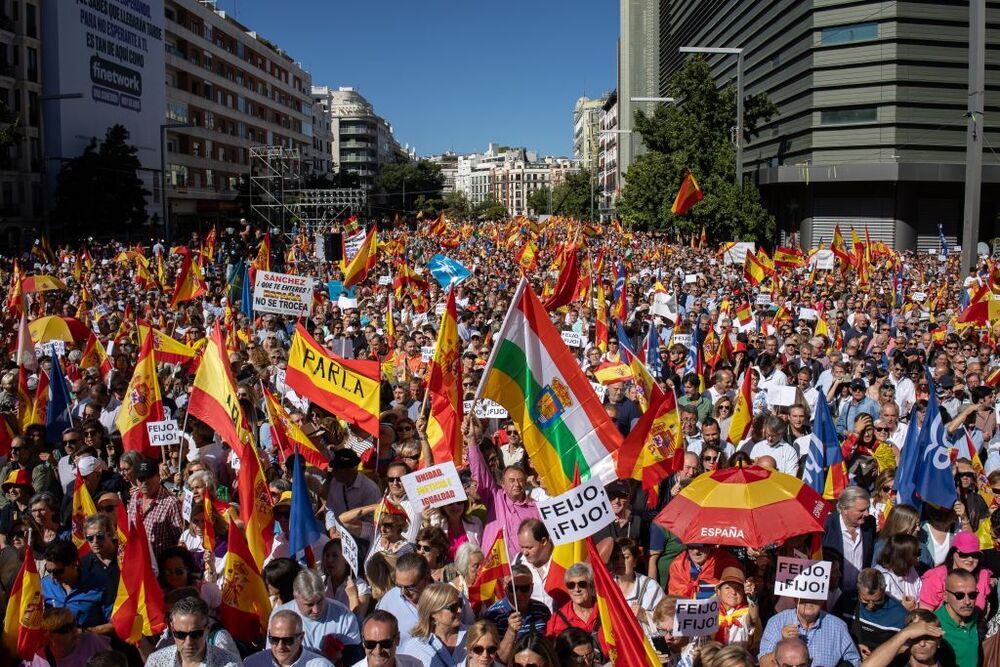 Miles de personas protestan en Madrid contra la amnistía