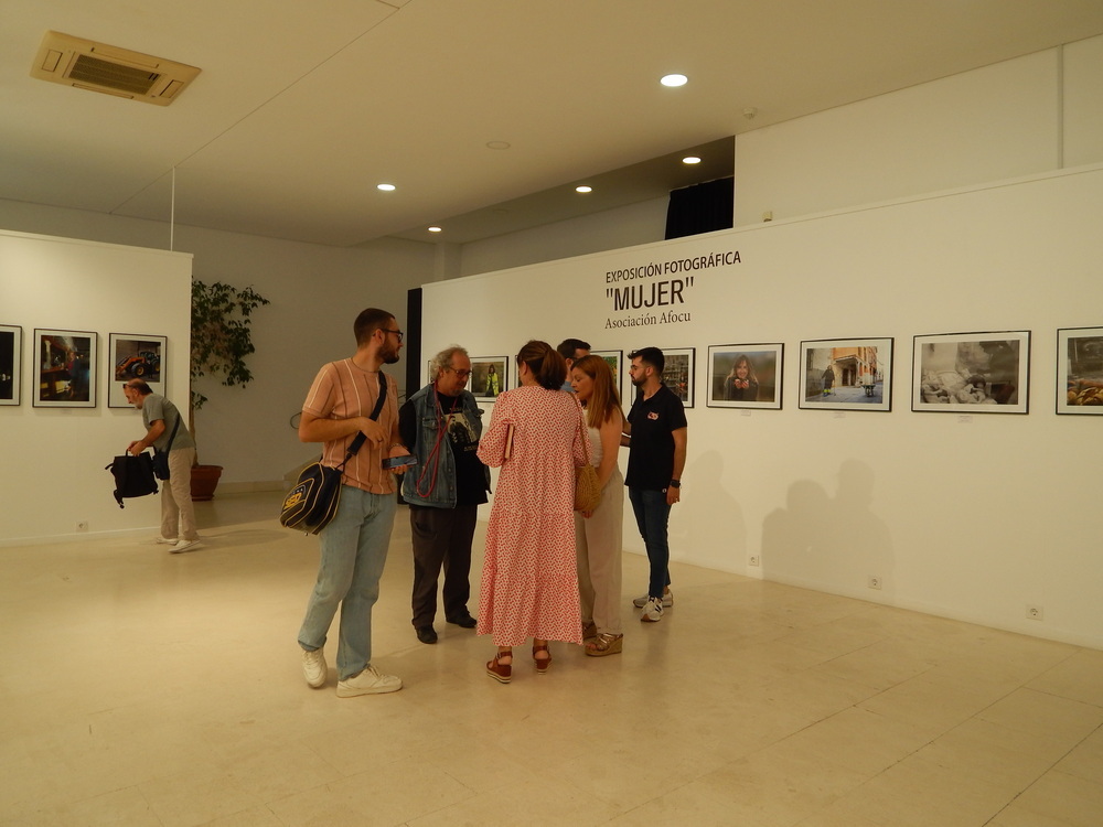 La exposición ‘Mujer’ se podrá visitar hasta finales de este mes en el hall del Auditorio