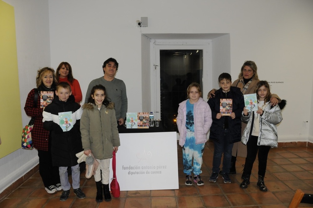 Auñón presenta su libro y una antología navideña en la FAP
