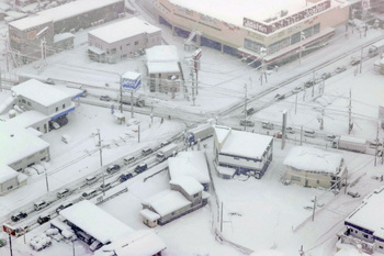El temporal deja niveles récord de nieve en Japón
