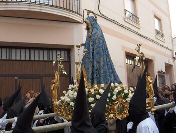 Iniesta vuelve a celebrar la Semana Santa