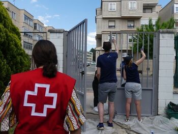 Salesforce acondiciona viviendas de Cruz Roja para ucranianos