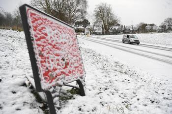 Una fuerte nevada paraliza Reino Unido