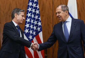 Blinken y Lavrov concluyen una reunión 