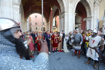 El Pendón de Alfonso VIII ya se custodia en el Ayuntamiento