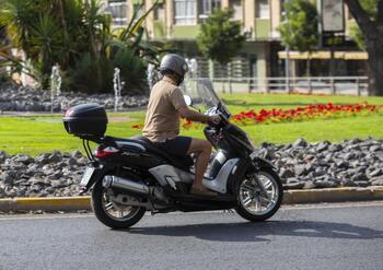 Las motos eléctricas no 'arrancan' en Cuenca