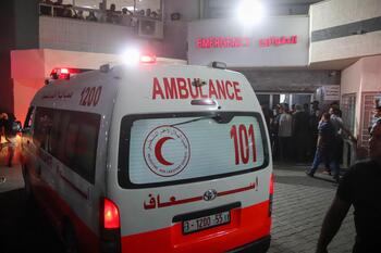 Evacúan a más de 30 bebés prematuros del hospital Al Shifa