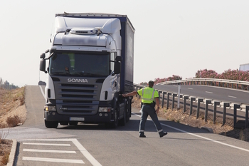Denuncian a 83 camiones en la campaña de control de pesaje