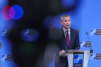 La OTAN rechaza negociar una paz 