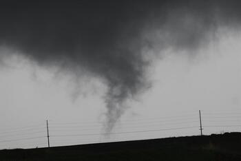 Seis muertos tras el paso de varios tornados por Tennessee