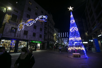 La iluminación navideña incluirá 74 arcos en 16 calles
