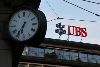UBS ofrece recomprar 2.750 millones en bonos