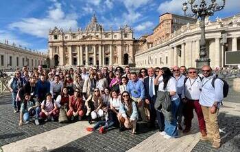 Más de 60 hermanos de Jesús de El Salvador peregrinan a Roma