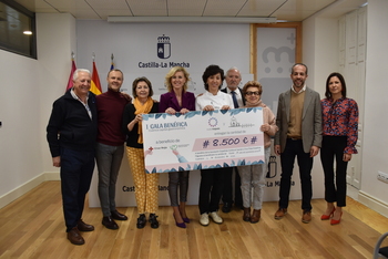 La gala solidaria de la Capitalidad recauda 8.500 euros