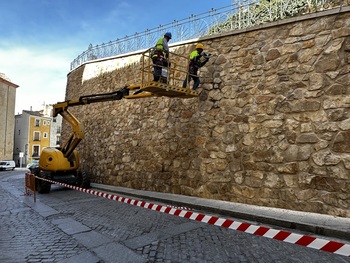 Eliminación de humedades en el muro de la calle Alfonso VIII