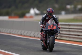 Viñales lidera los primeros test y Márquez sonríe con Ducati