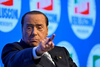 Berlusconi culpa a Ucrania de la guerra