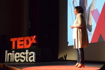 Patricia Franco participa en Iniesta en un evento 'TEDx'