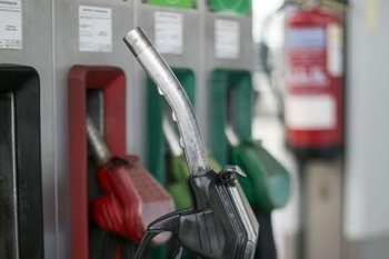 Los carburantes están en precios máximos del año
