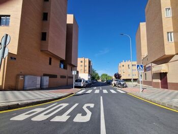 El plan de mantenimiento urbano llega a Villa Román
