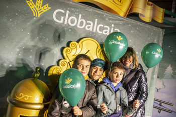 Cerca de 2.500 niños visitan al cartero real de Globalcaja