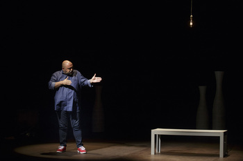Félix Albo llega hoy al Teatro Auditorio con 'Tanatorium'