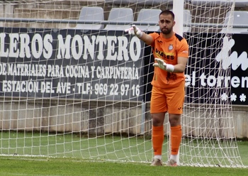 Álvaro Hormiga renueva por una temporada con el Conquense