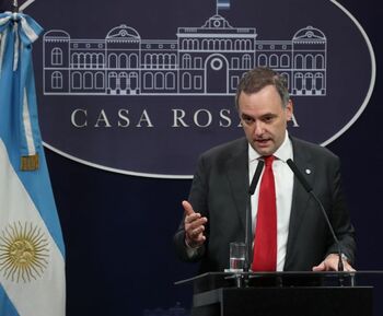 Argentina acusa a España de elevar 